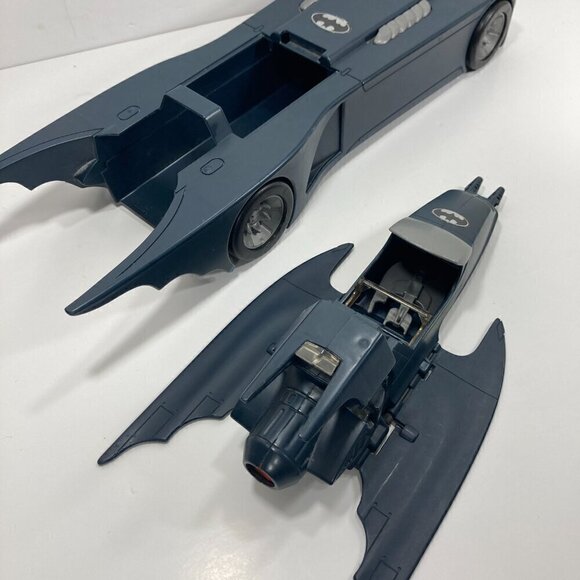 Lot‎ of 2 Vintage DC Batman BATMOBILE 16” Vehicles Kenner 1993, 1997 - READ - Picture 7 of 16